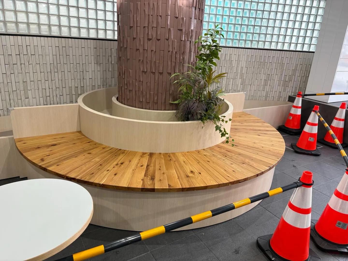 造作ロングコンソールベンチ(7メートル)